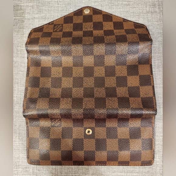 Authentic Louis Vuitton Josephine Wallet - Picture 6 of 13